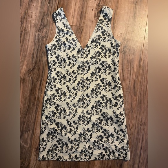 love olive co. Dresses & Skirts - Boutique Black and Cream Dress